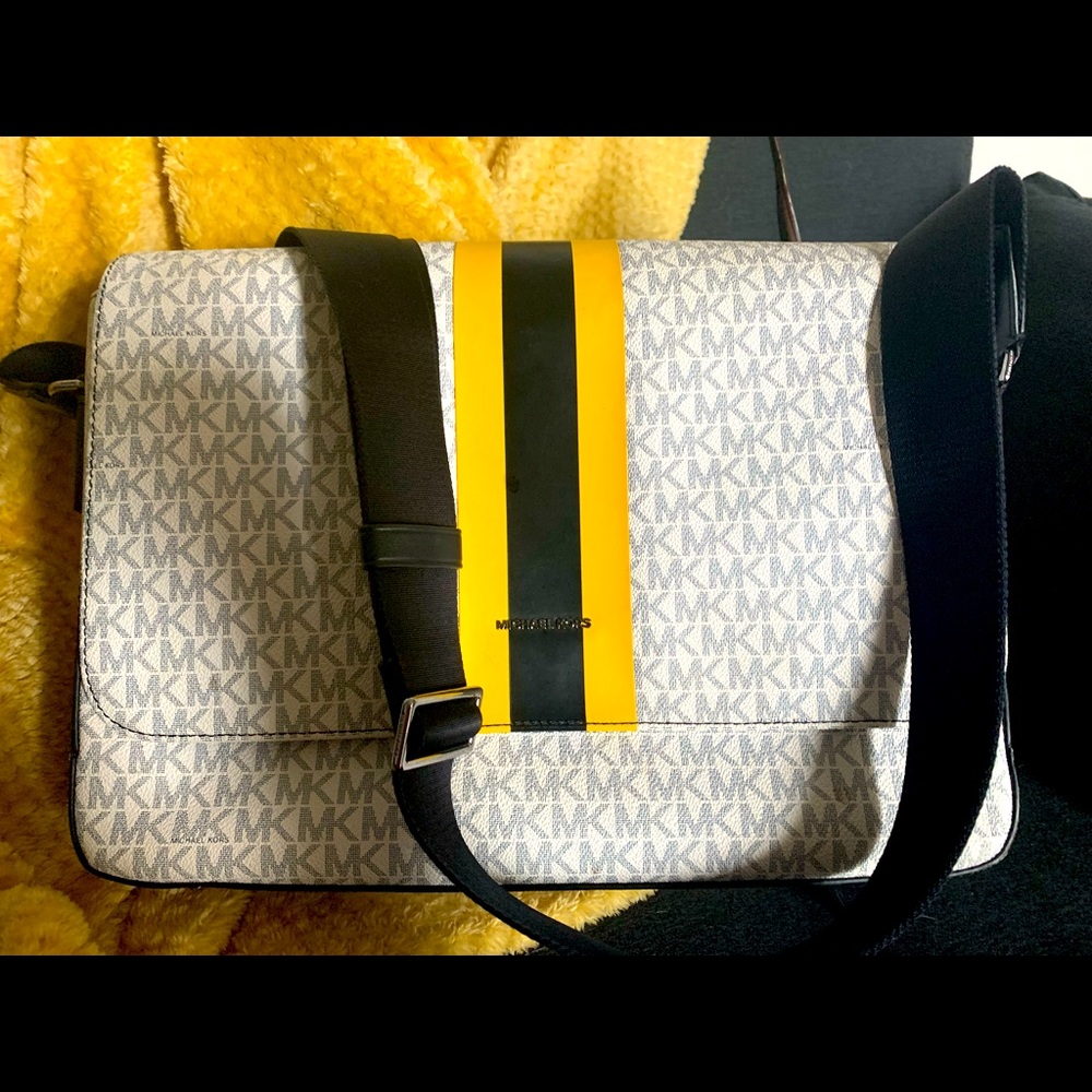 Men’s MK Messenger Bag